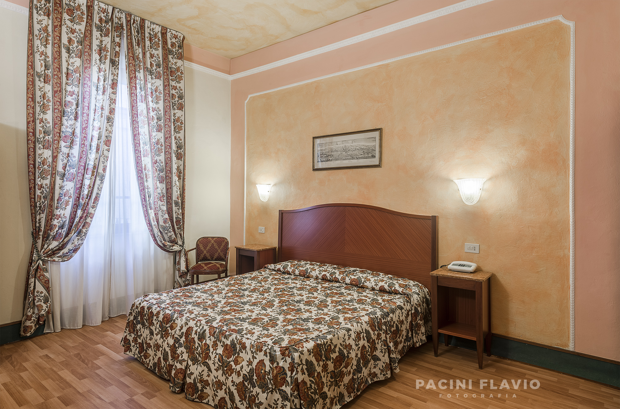 Foto camera d'hotel classica