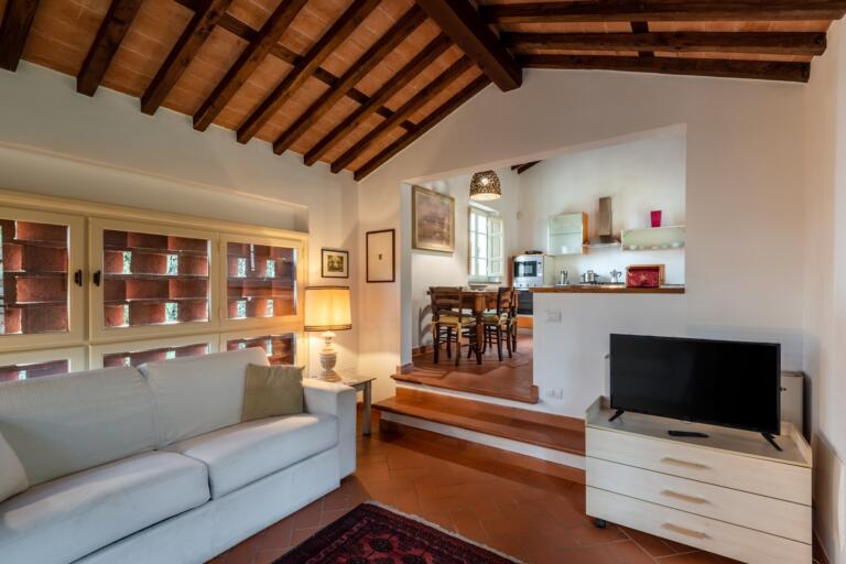 salotto-e-cucina-colonica