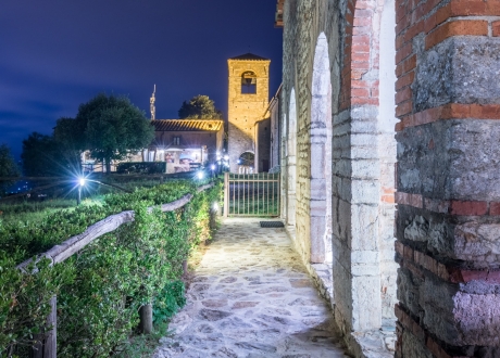 015-archi-villa-e-chiesa